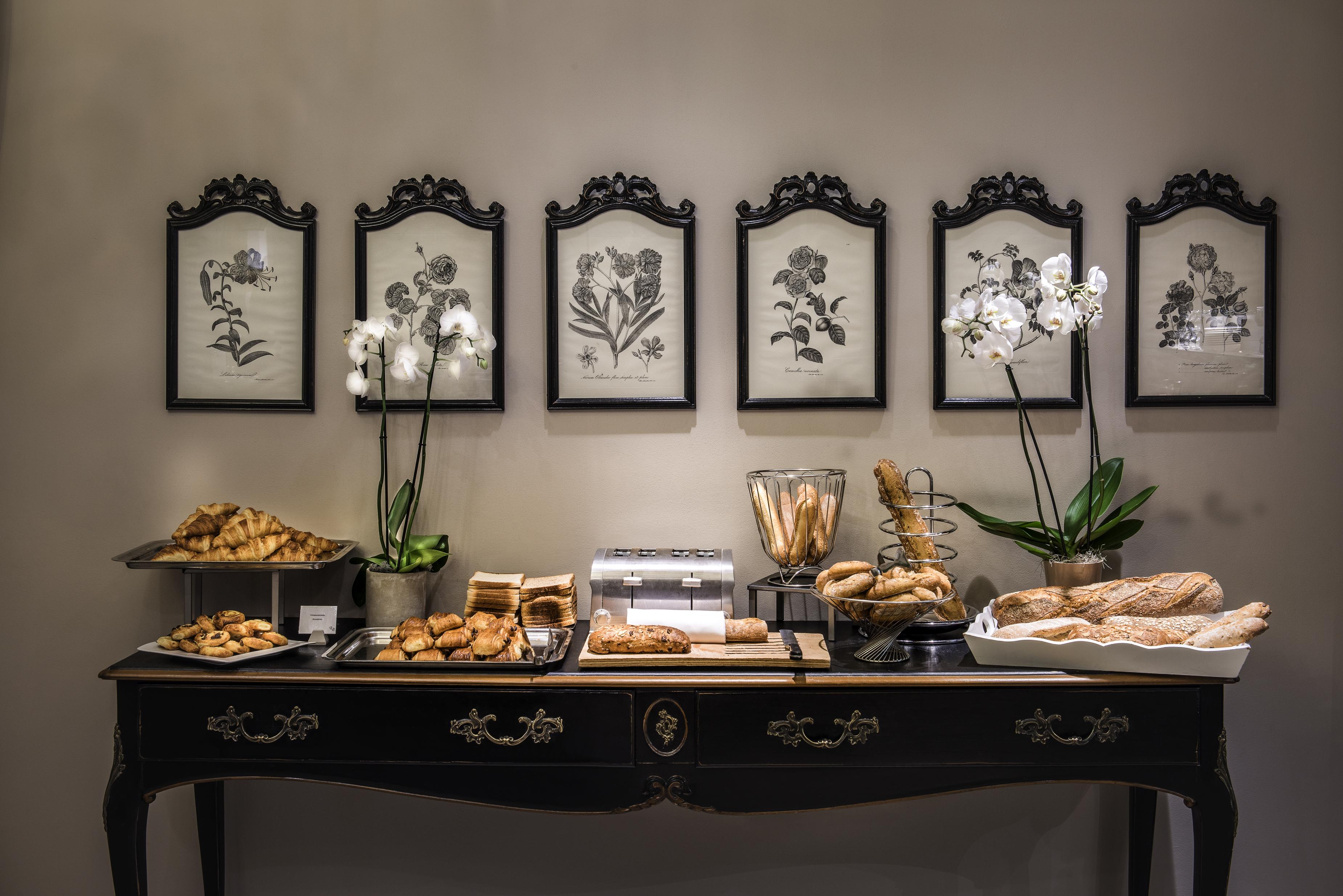 Grand Hotel Roi Rene Aix - Mgallery Collection Aix-en-Provence Bagian luar foto